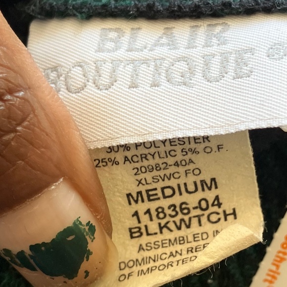 Green and blue Plaid wool blend Bermudas/ wide long shorts - Picture 2 of 6